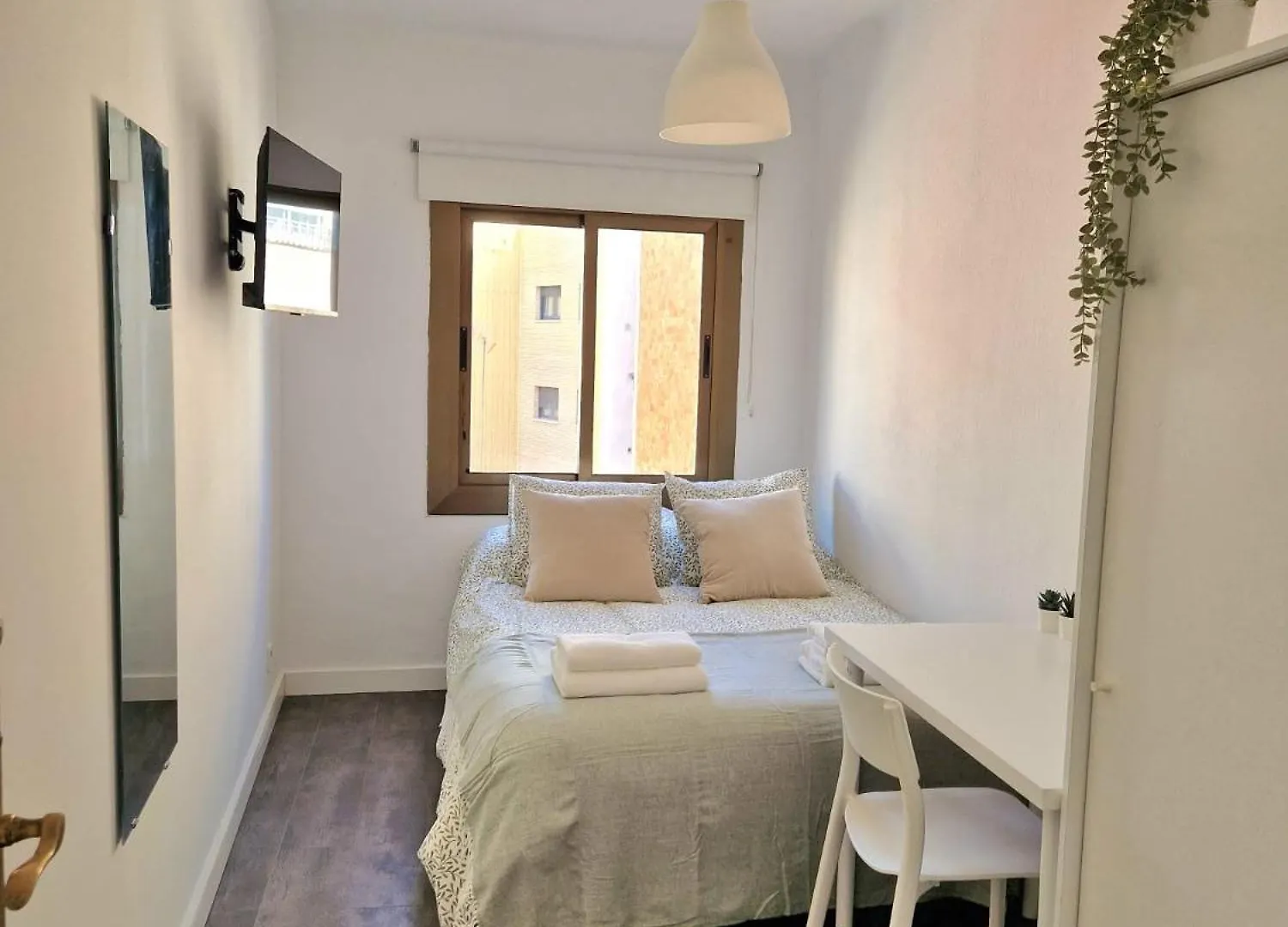 Habitacion Privada En Hospitalet L'Hospitalet de Llobregat Spain