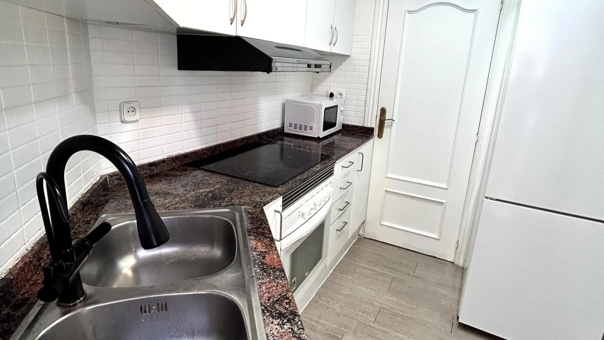 Habitacion Privada En Hospitalet L'Hospitalet de Llobregat
